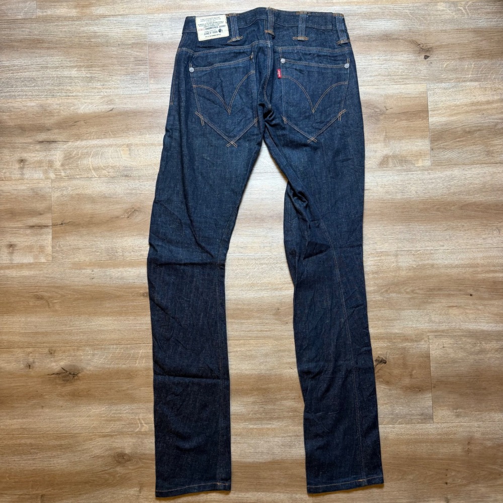 Vintage 1999 Levis Engineered Jeans Women 26x32 Dark Indigo Twisted Leg Low Rise